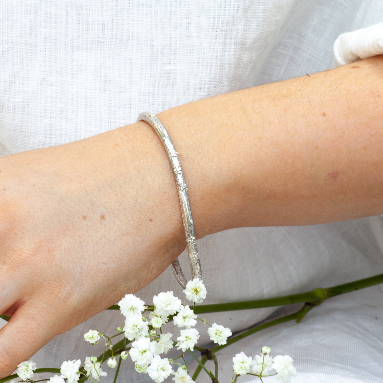 Freshwater Pearls & 925 Sterling Silver Beaded Bracelets - Stacking  Bracelets - June Birthstone - Genuine Pearl Jewelry – mAgnetico INT