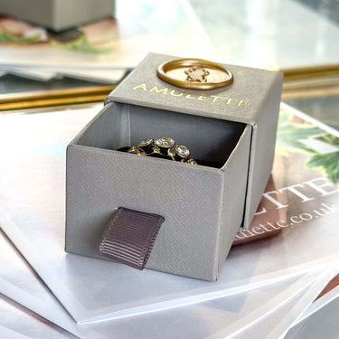 Amulette designer jewellery box
