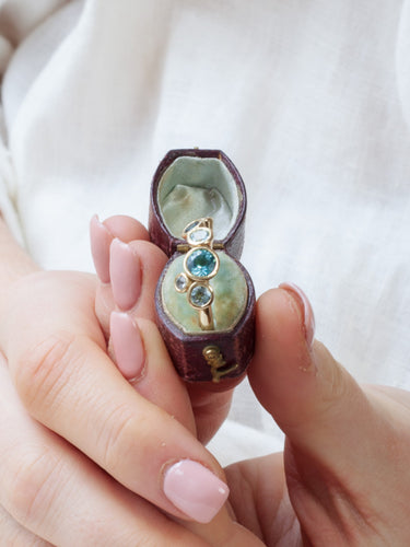 dinsdag ik zal sterk zijn Rafflesia Arnoldi Amulette Jewellery Unique Engagement Rings And Fine Jewellery