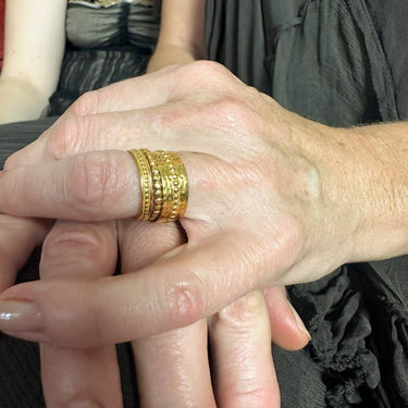18k gold beaded ring Amulette Jewellery