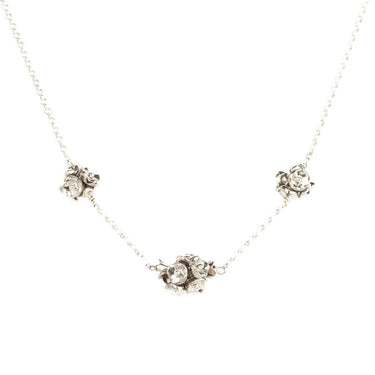 The central cluster measures 3cm and comes suspended on an adjustable necklace chain 16 to 18 inches