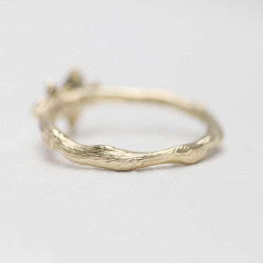 Double leaf ring with ivy leaves 