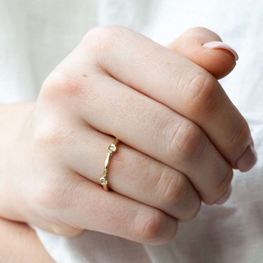 Flower Diamond Wedding Ring - 18ct Gold