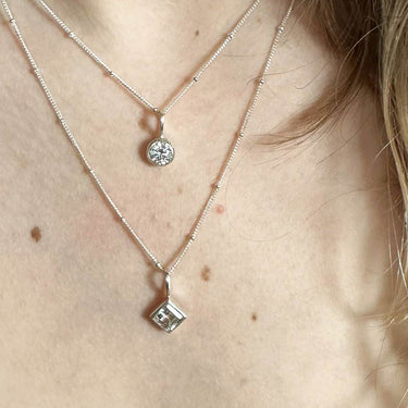 Pendant women solitaire diamond necklace silver